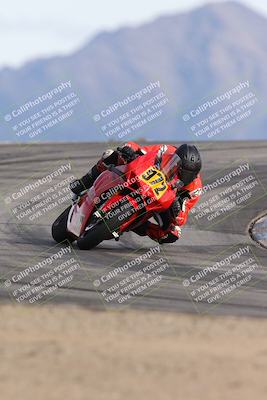 media/Nov-16-2025-Race Pace (Sun) [[8c5fa54630]]/Verified Riders/8-Turn 12 (120pm)/